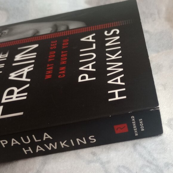 The Girl on The Train Paula Hawkins 2016 - Picture 11 of 13